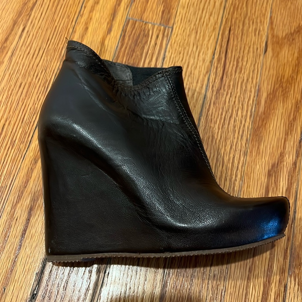 LOFT Vera Pelle Leather Bootie